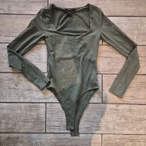 Forever 21 Olive Green Scoop Neck Top